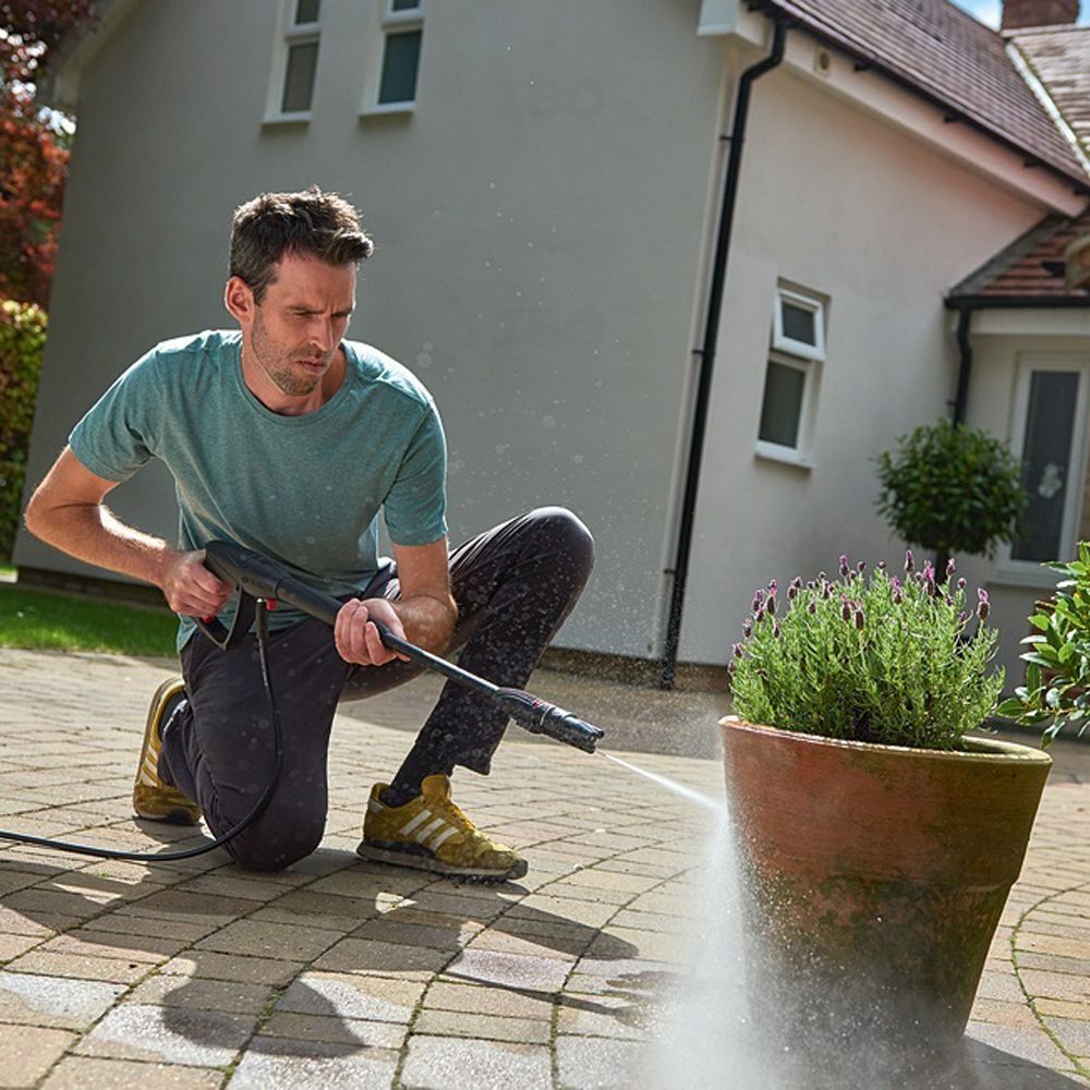 Bosch Universal Aquatak 130 bar 1700 watts Power Pressure Washer